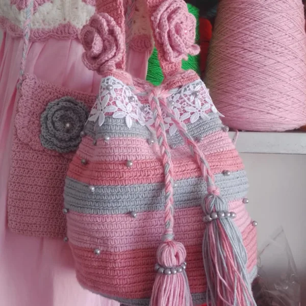 Mochila tejida personalizada en Barranquilla