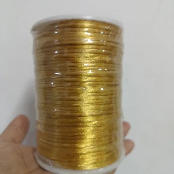 Cola de ratón – Dorado 315 – 144 yds – Sofia del Mar Tejidos a Crochet